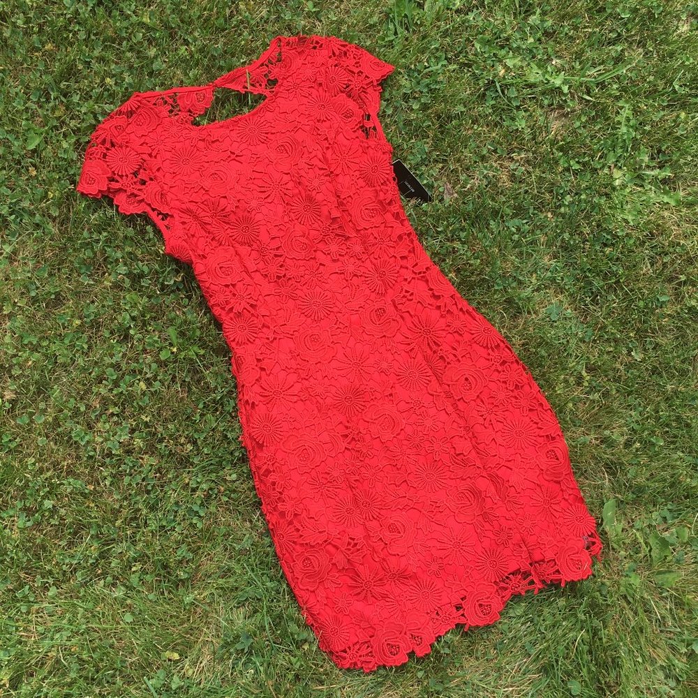 Lulu's Romance Language Red Lace Backless Dress S